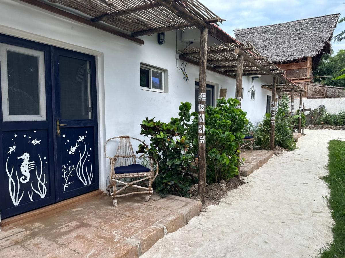 Ocean Breeze Boutique Hotel 南威 外观 照片