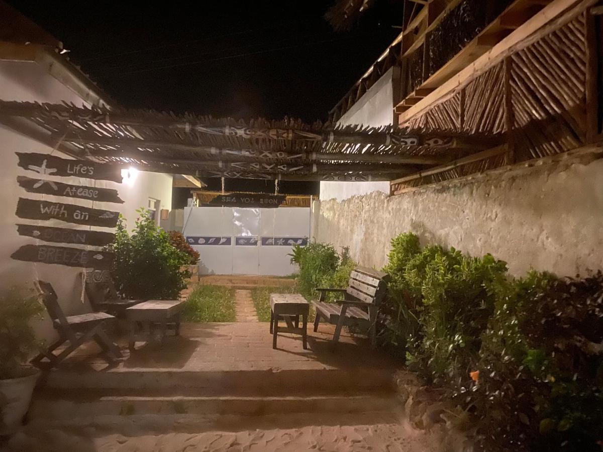 Ocean Breeze Boutique Hotel 南威 外观 照片